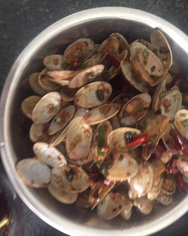 适合新手的爆炒花甲（三分钟干炒无汤版）