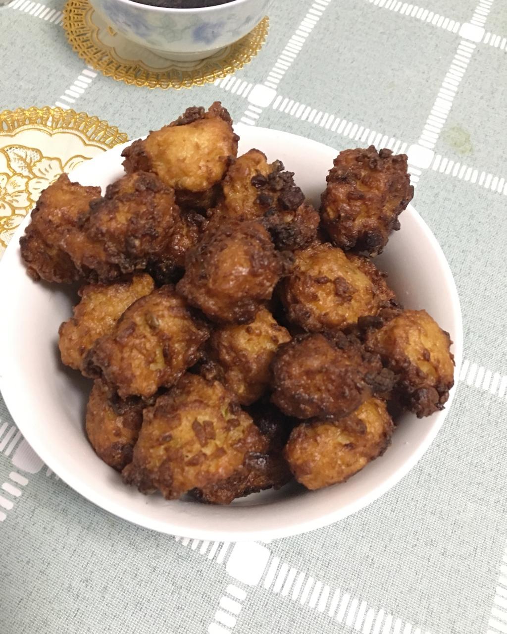 炸萝卜丸子