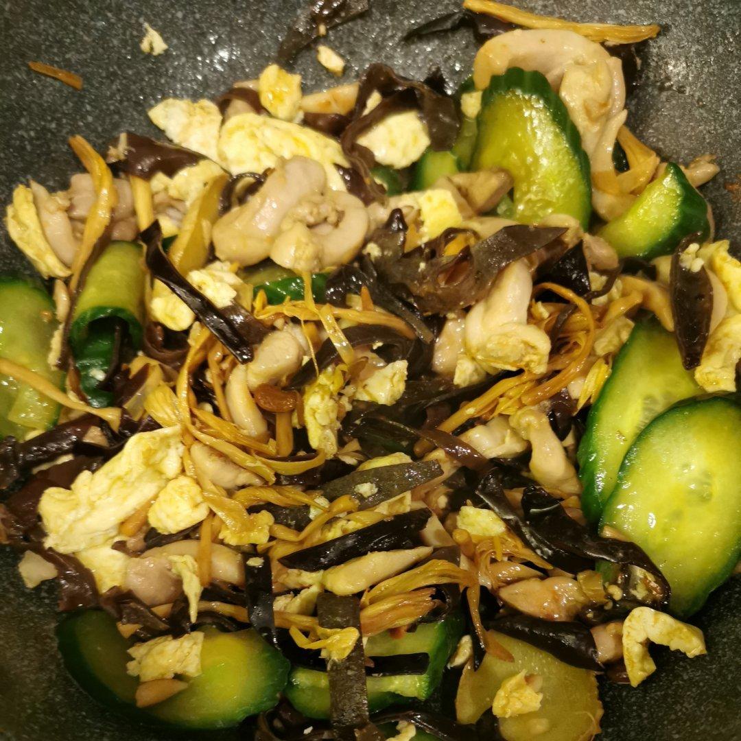 鸡肉木须肉