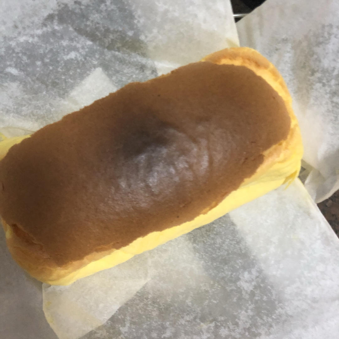 堪比柯基屁股
爆浆芝士🧀古早蛋糕