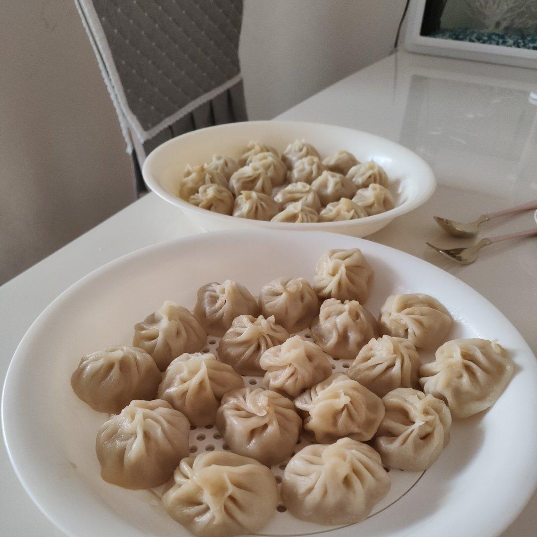 鲜肉小笼