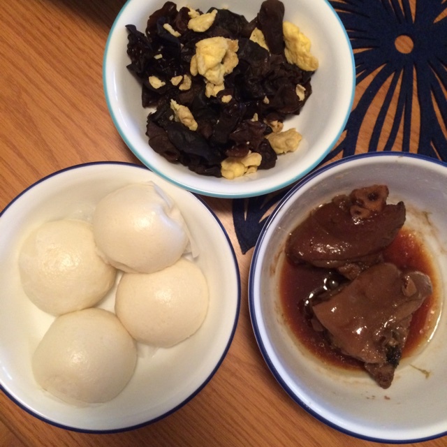 胡萝卜木耳炒蛋