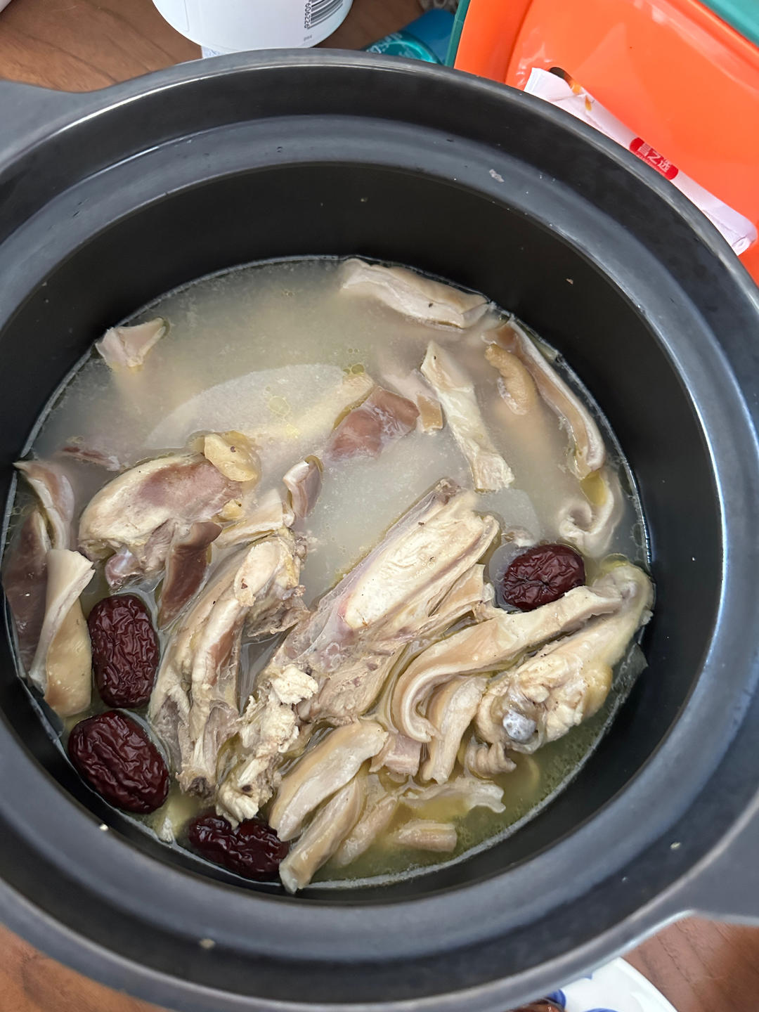 胡椒猪肚鸡汤 熬出奶白汤的技巧