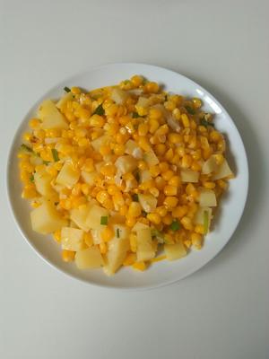 玉米土豆丁的做法 步骤7