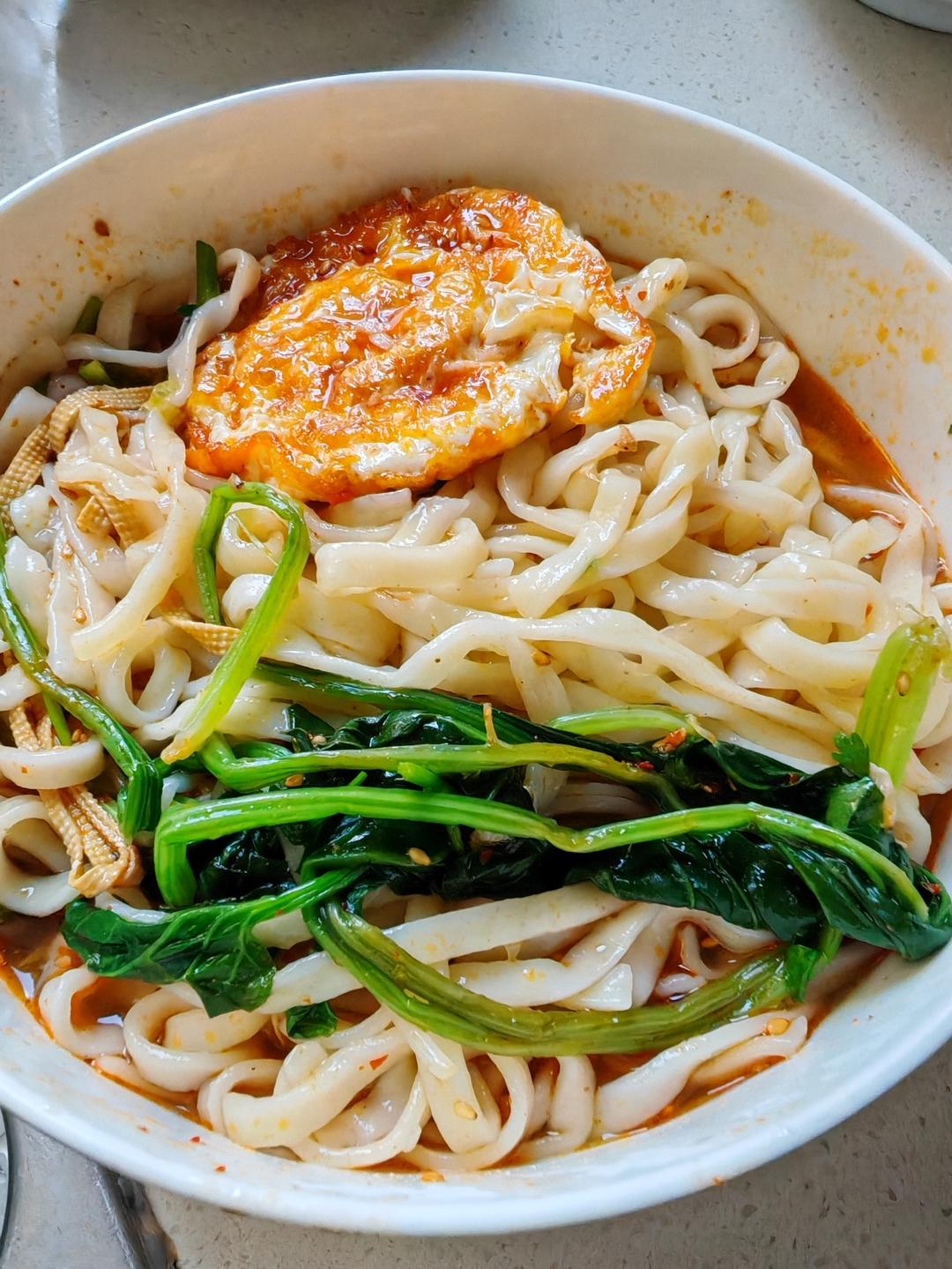 十分钟就能吃上酸（辣）汤面