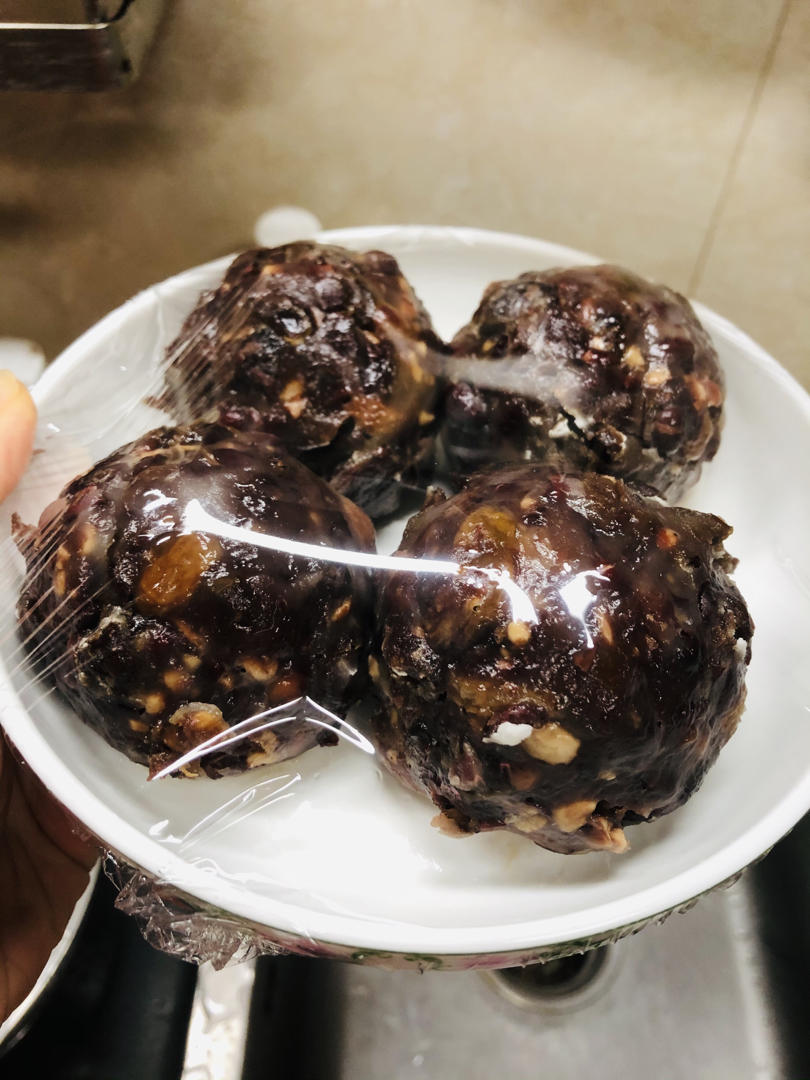 网红粘豆包：蜜豆红枣粘豆包