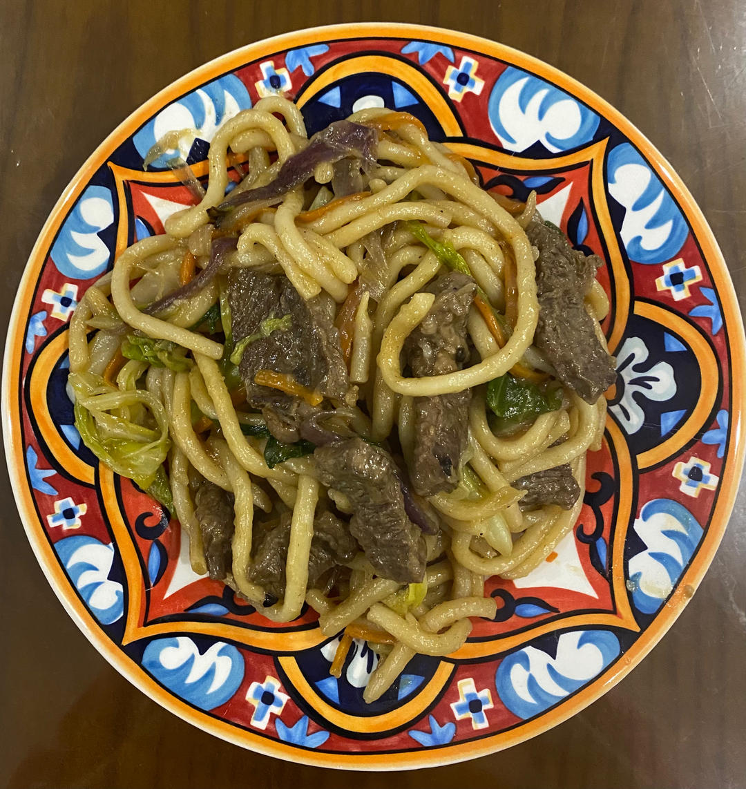 黑椒牛柳炒乌冬面