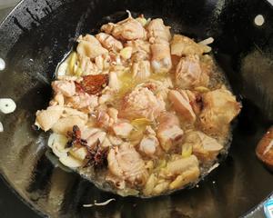 铁锅乱炖（鸡肉茄子豆角土豆南瓜）的做法 步骤3