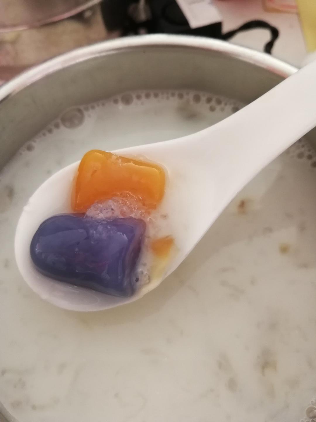 桃胶皂角米雪燕美颜羹