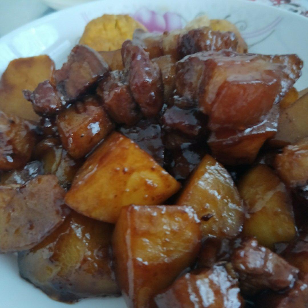 不油腻的土豆红烧肉