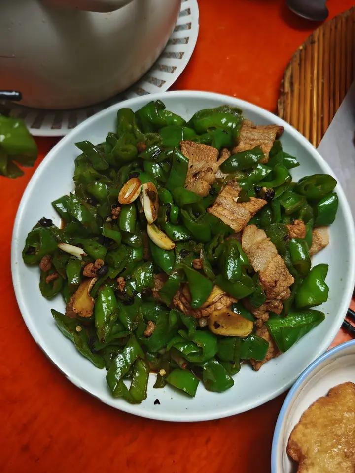 正宗辣椒炒肉