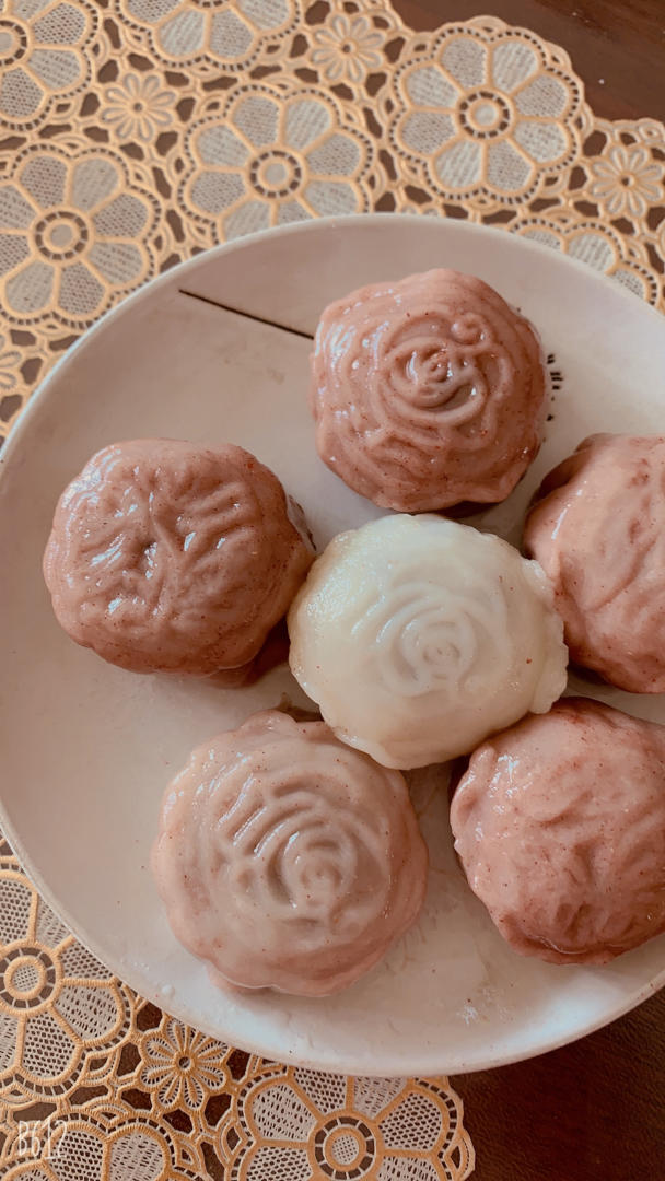 冰皮枣泥馅月饼