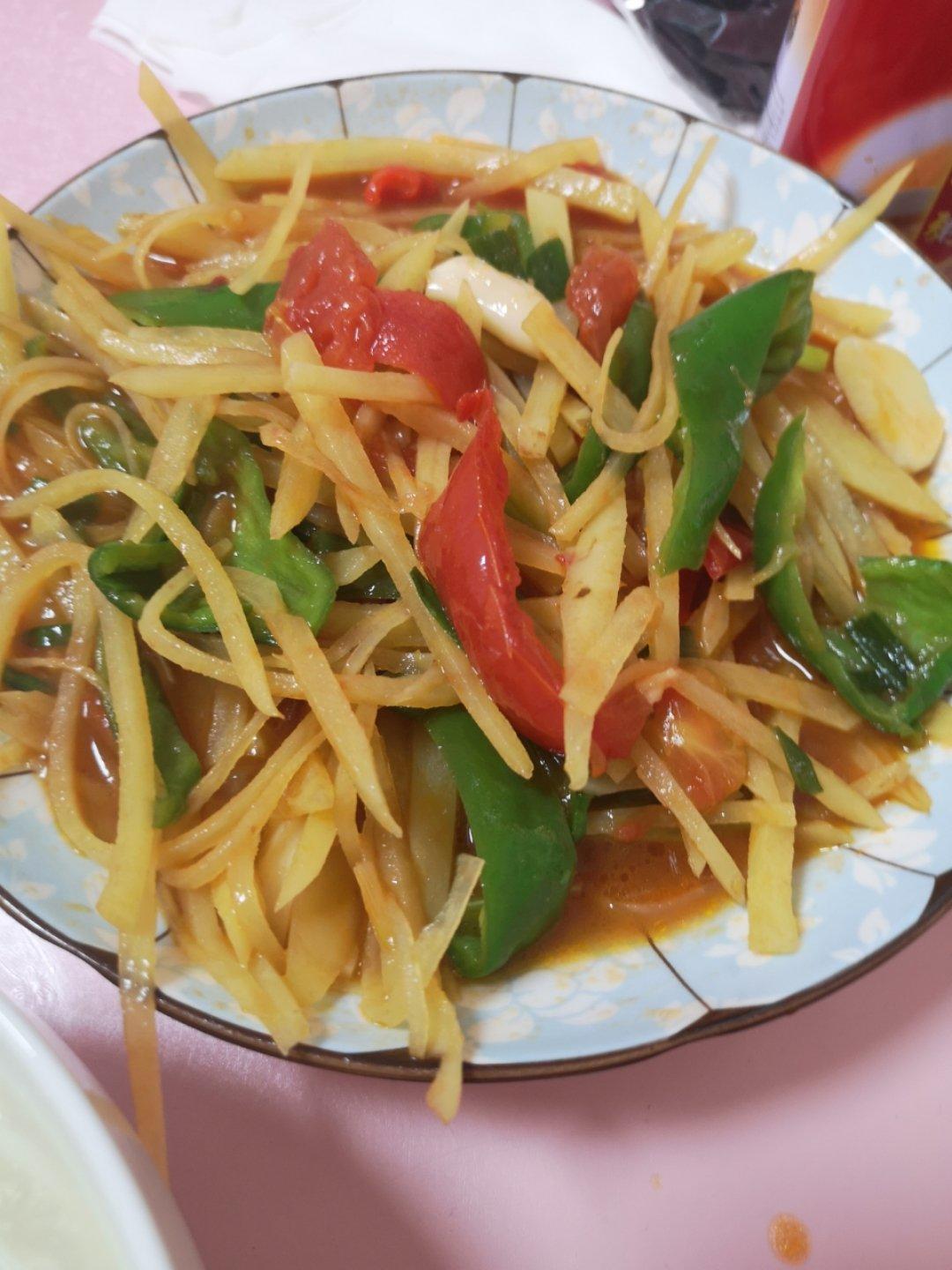 西红柿青椒土豆丝
