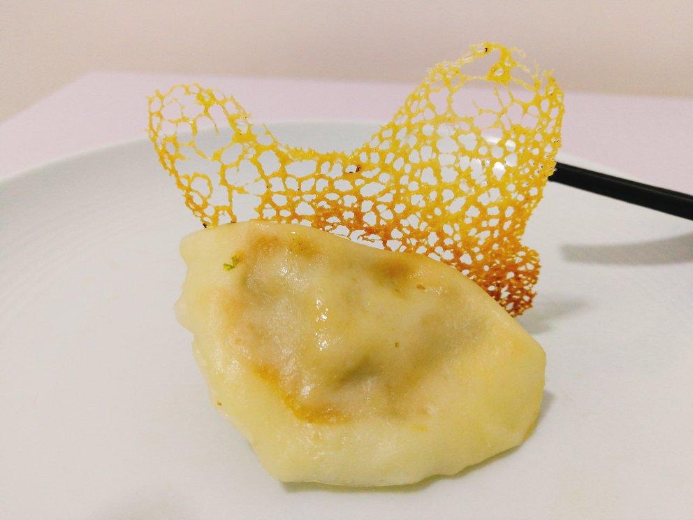 冰花蕾丝煎饺