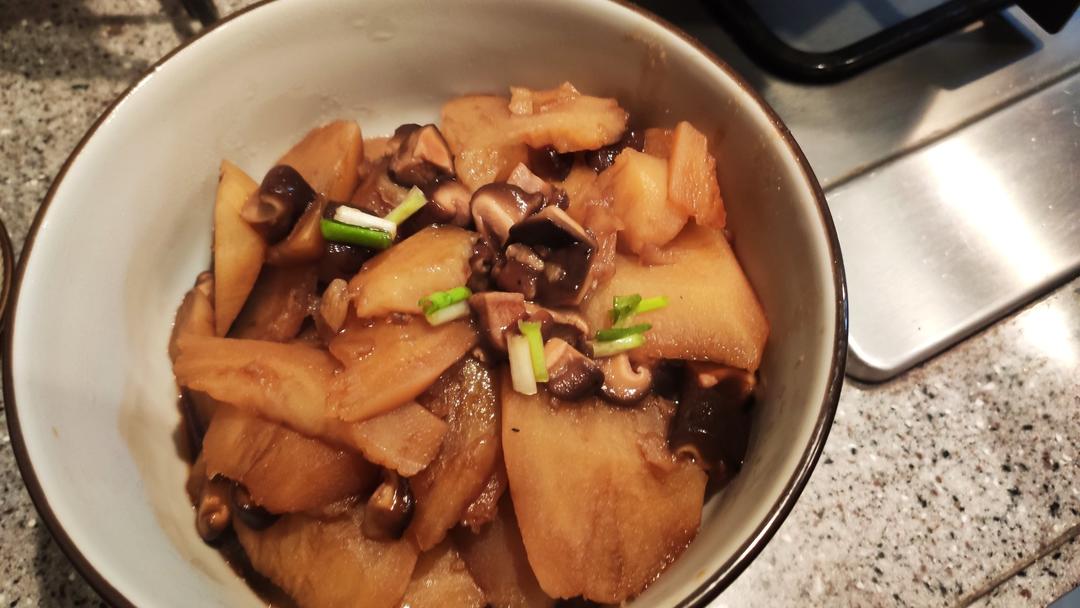 家常菜 香菇炖土豆