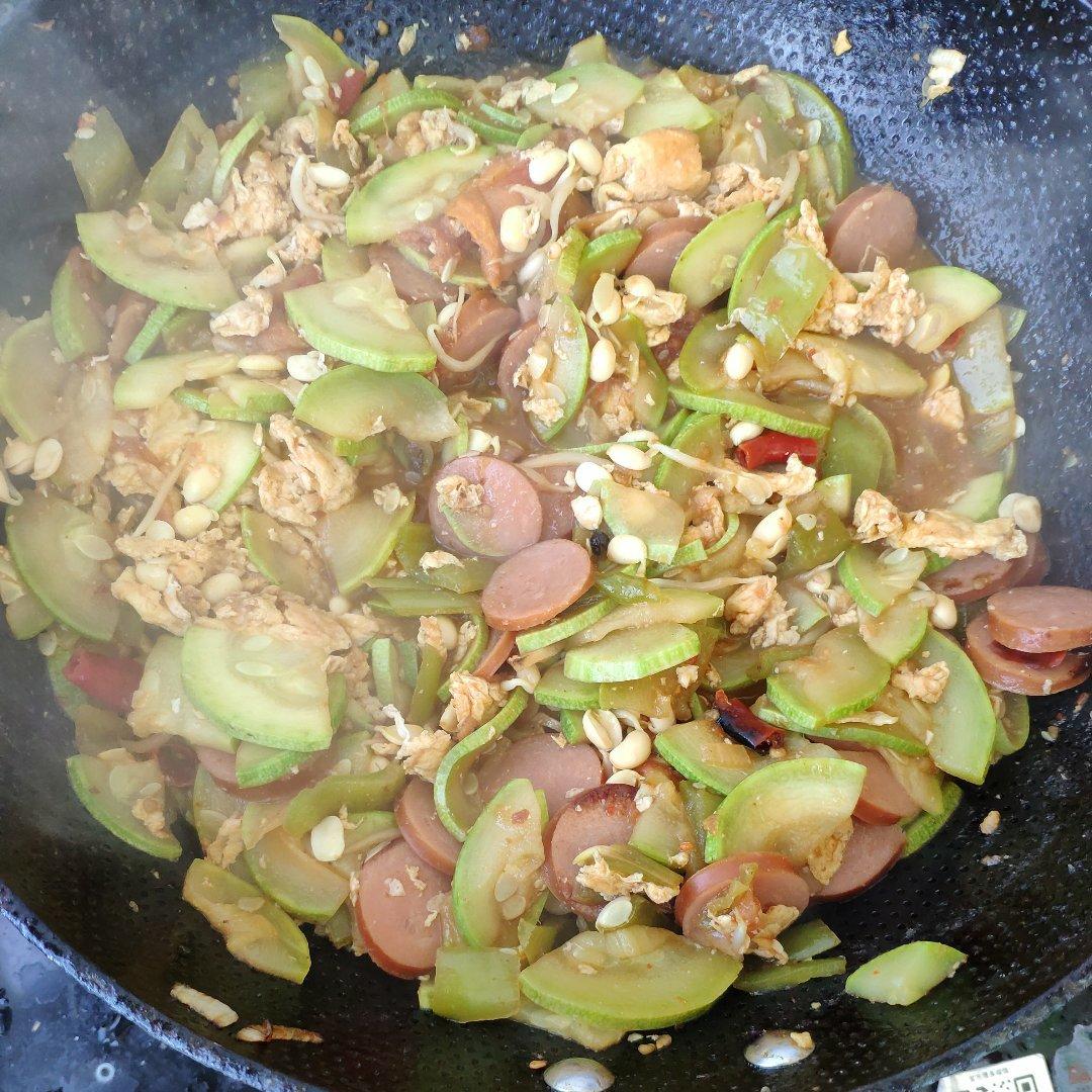 西葫芦火腿炒鸡蛋