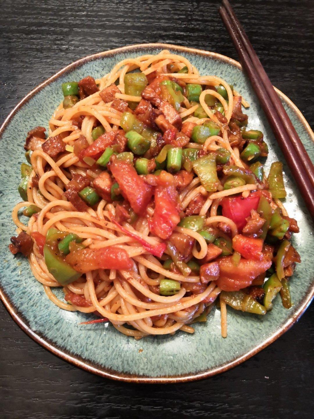 番茄肉酱意大利面