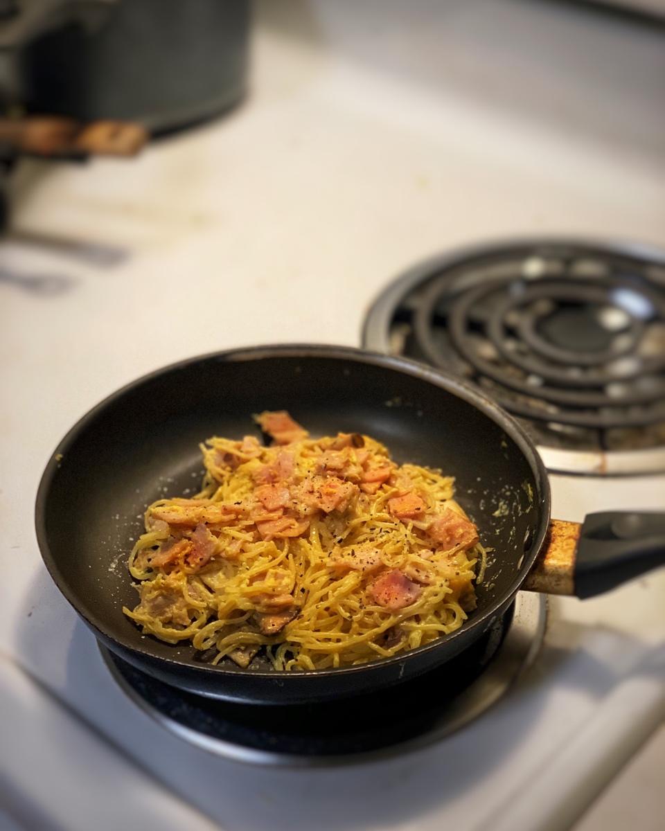 超简单的奶汁培根意面Carbonara