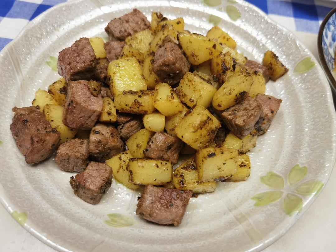 香辣孜然土豆牛肉粒，这么做巨巨巨好吃！！