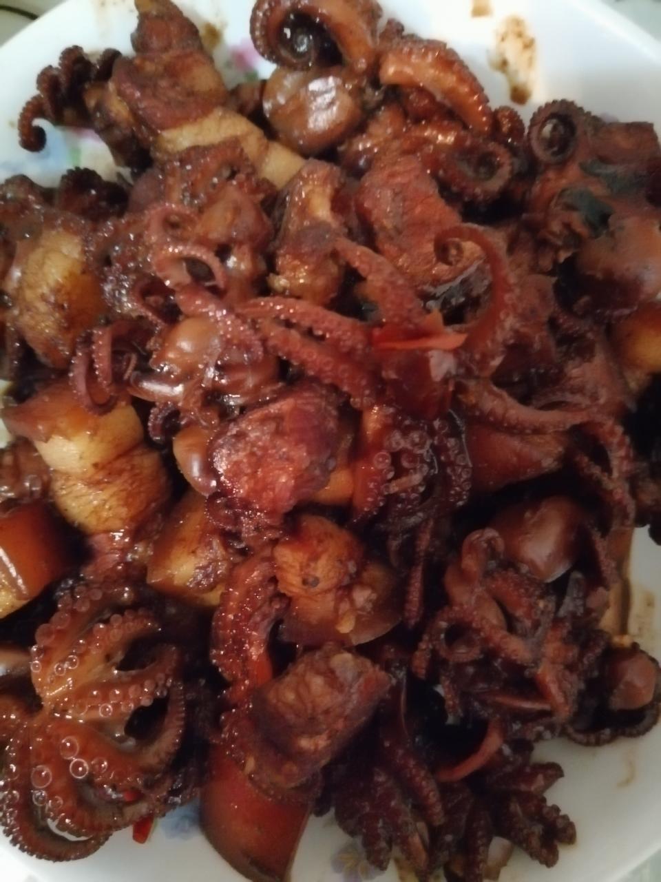 红烧肉炖八爪鱼的做法