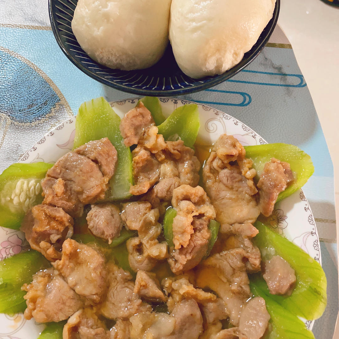 夏日清爽不油腻—丝瓜蒸肉片