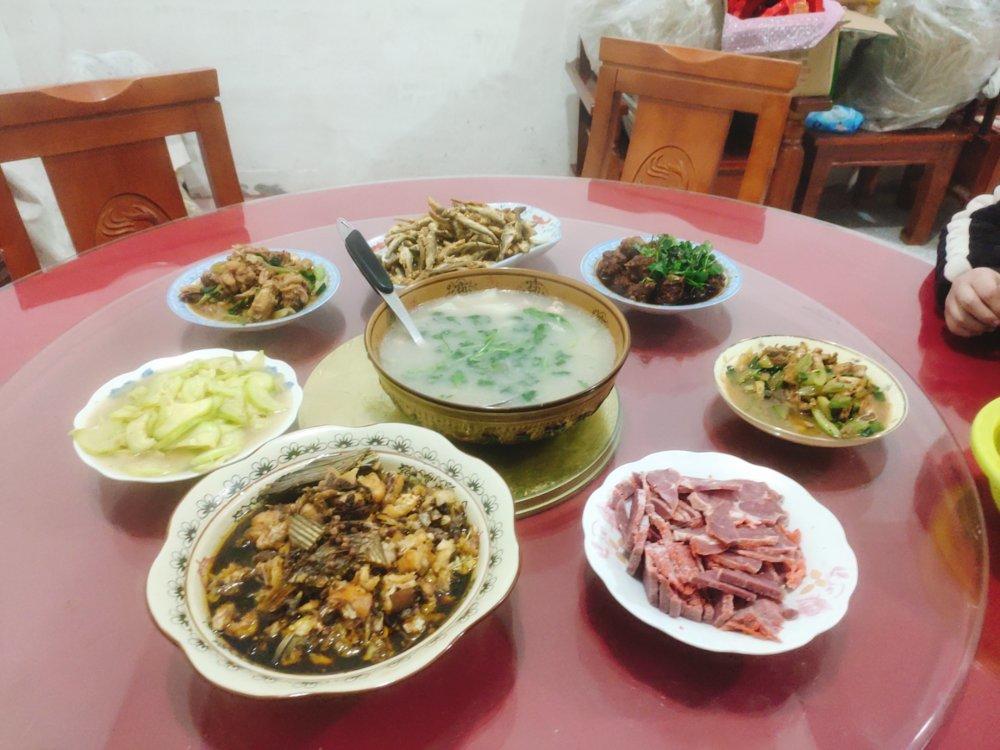 厨师长教你：“羊肉汤”的家常做法，天气冷了喝一口全身都暖暖的