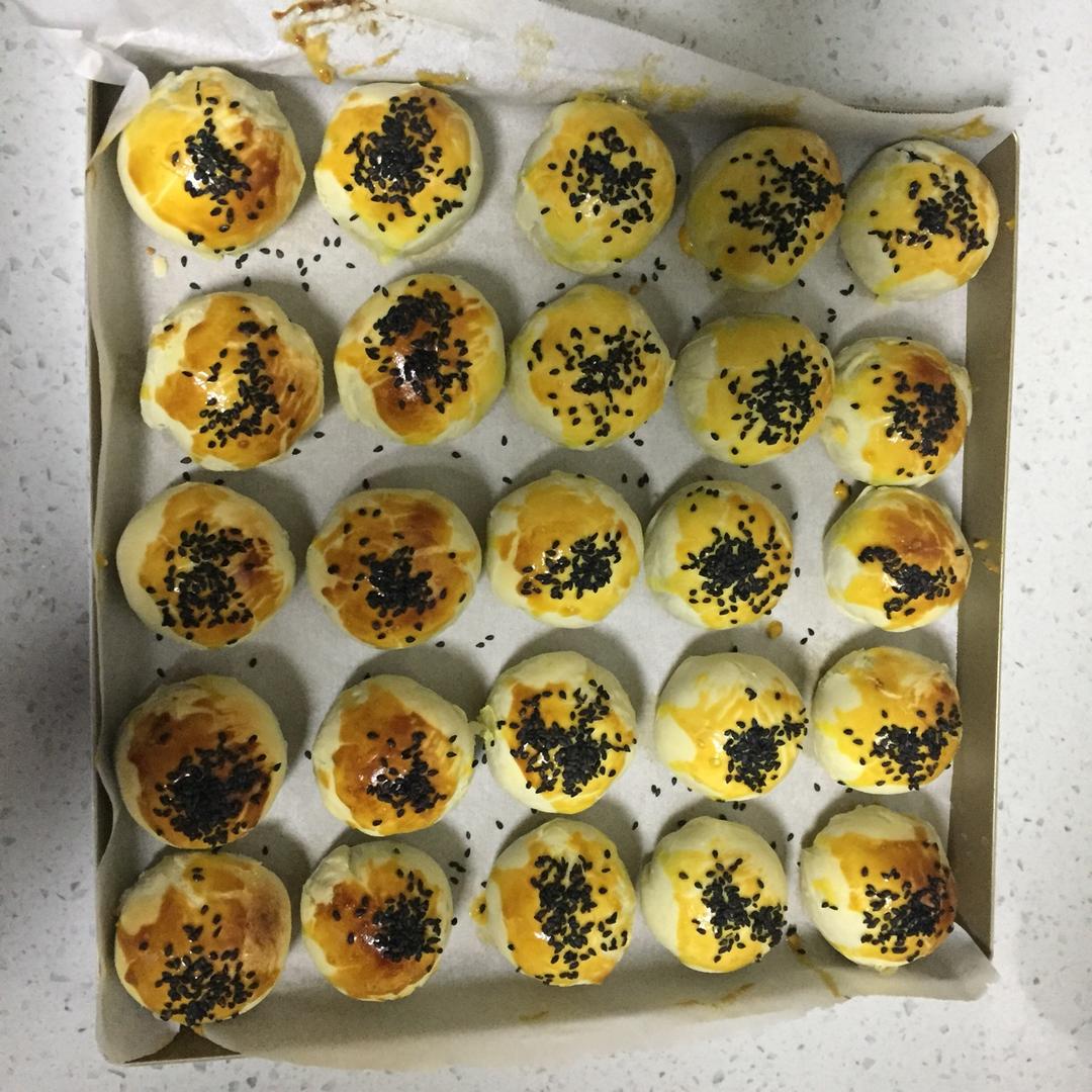 蛋黄酥酥酥（超级奶香黄油版）