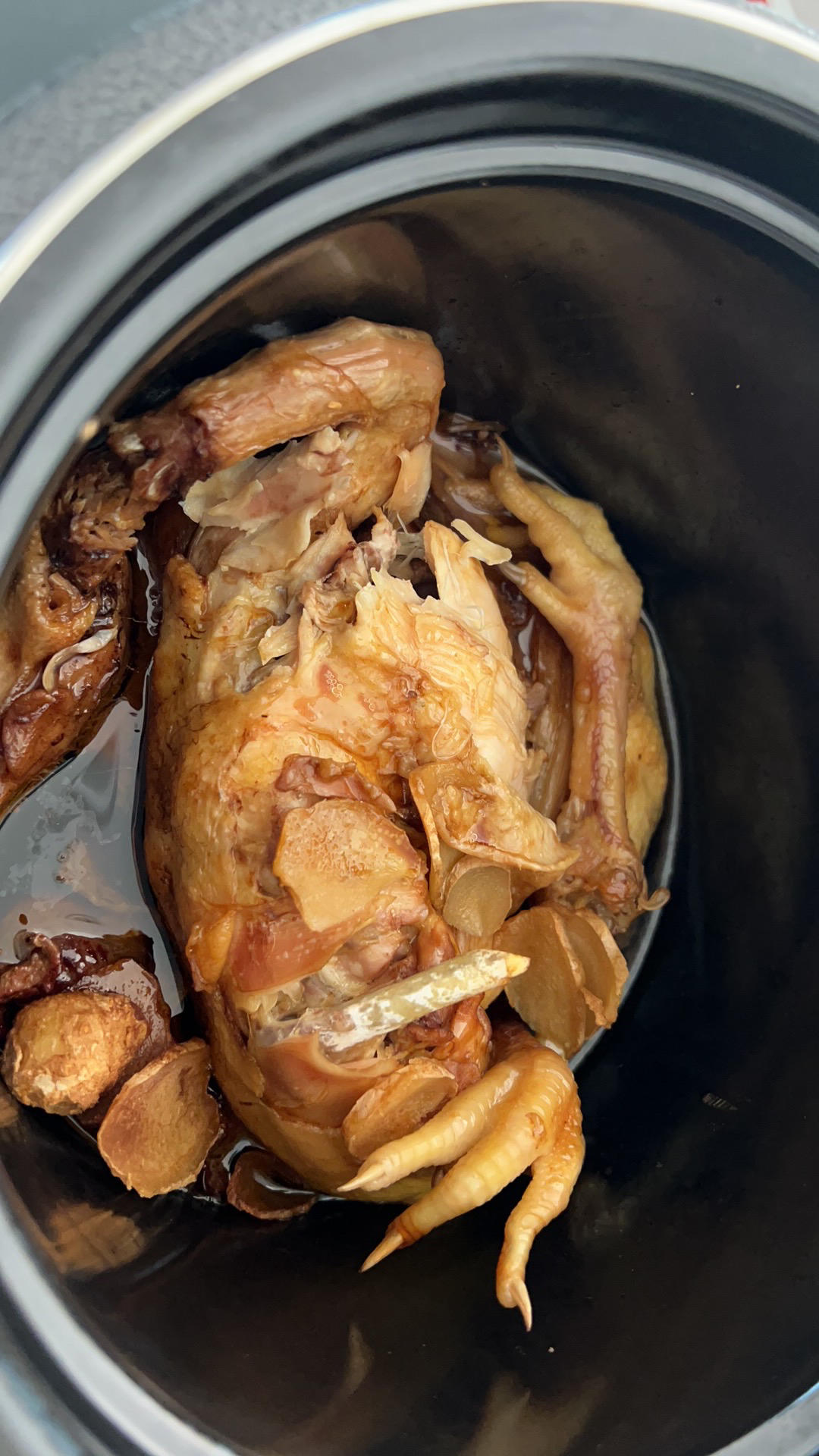 电饭锅手撕鸡（无水无油，酥烂入味）
