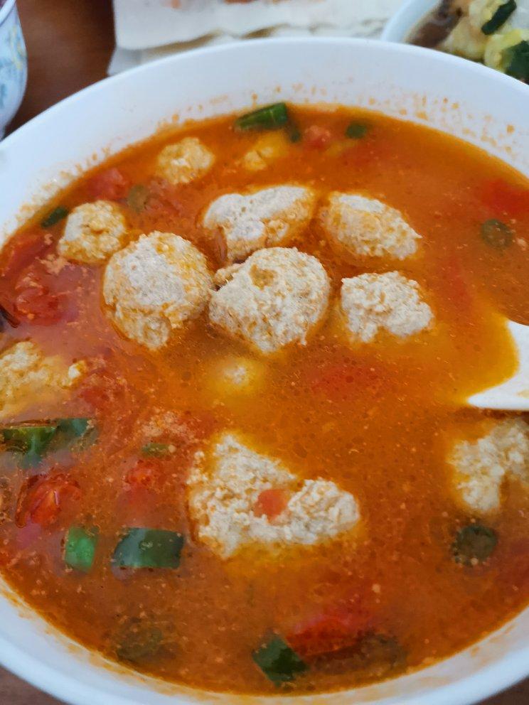 家传浓汤西红柿🍅猪肉丸子汤