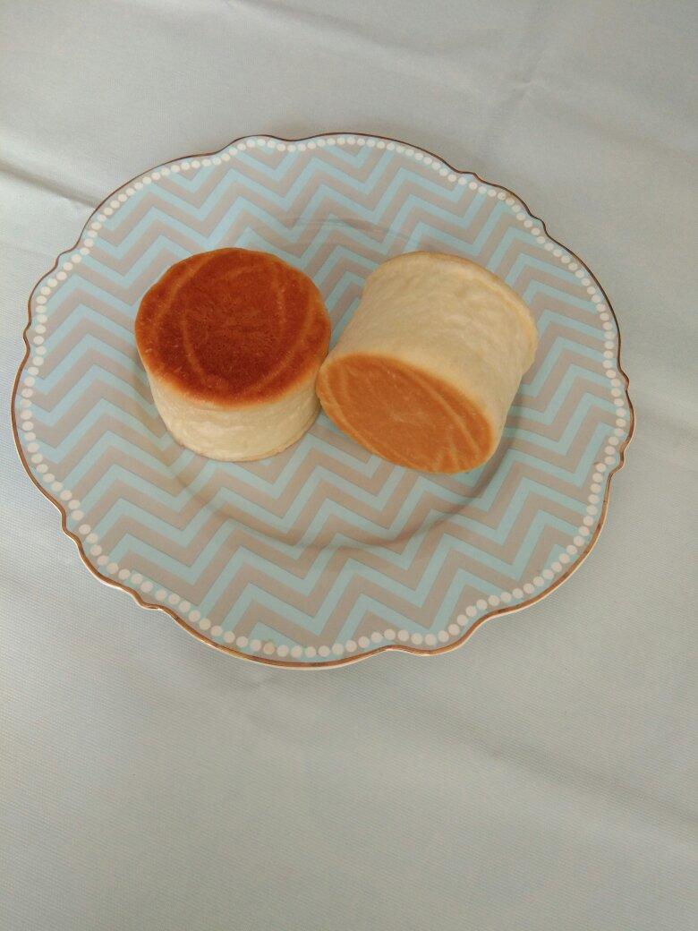 日式大鼓面包（海盐蛋黄肉松馅）