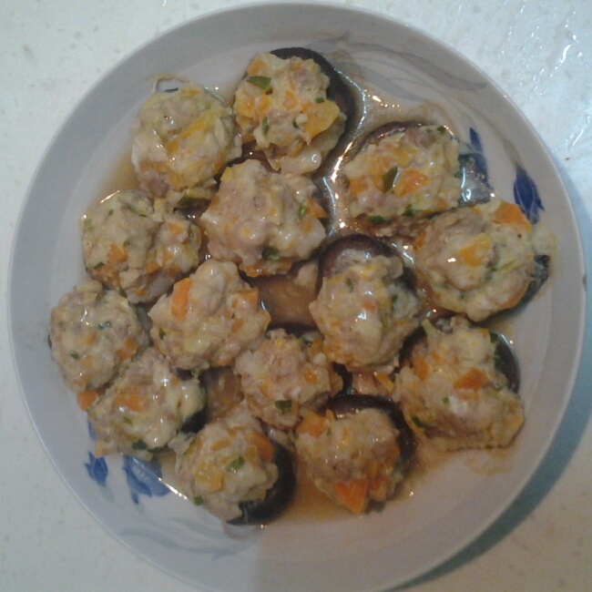 豆腐肉末酿香菇