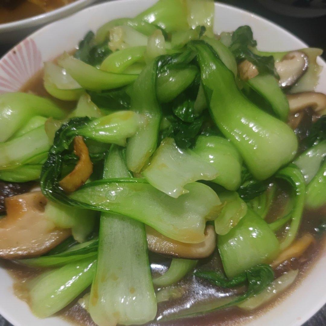比肉还好吃的——蚝油香菇油菜