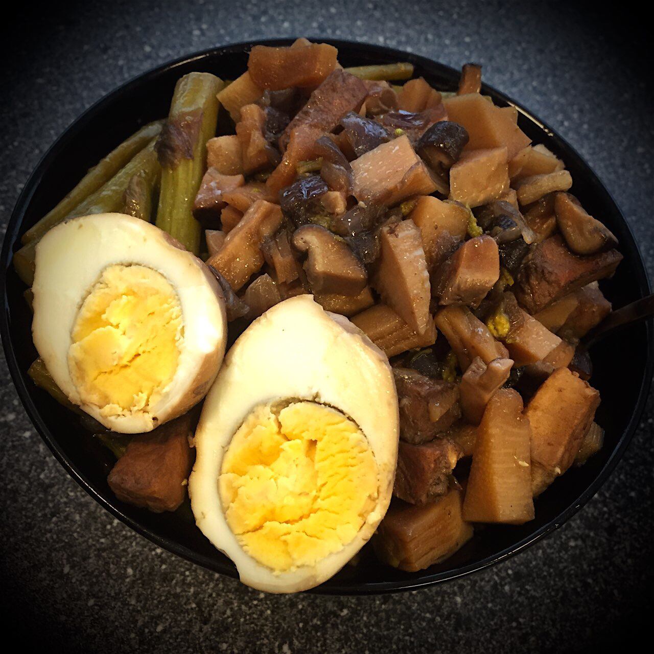 冬笋香菇卤肉饭（一碗饭俘获老公的胃）