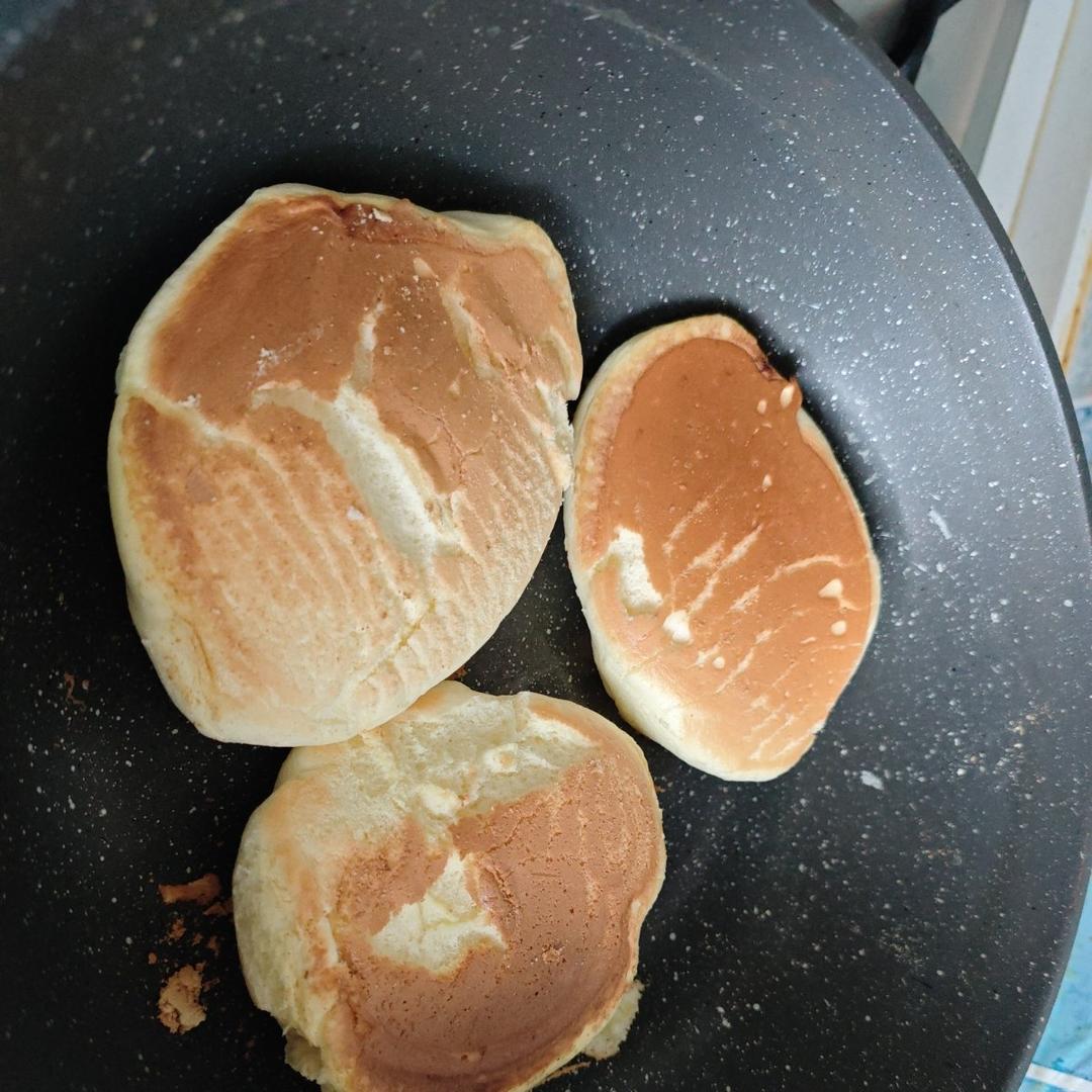 10分钟搞定网红舒芙蕾松饼🥞超松软『步骤详细附视频』『平底锅美食』