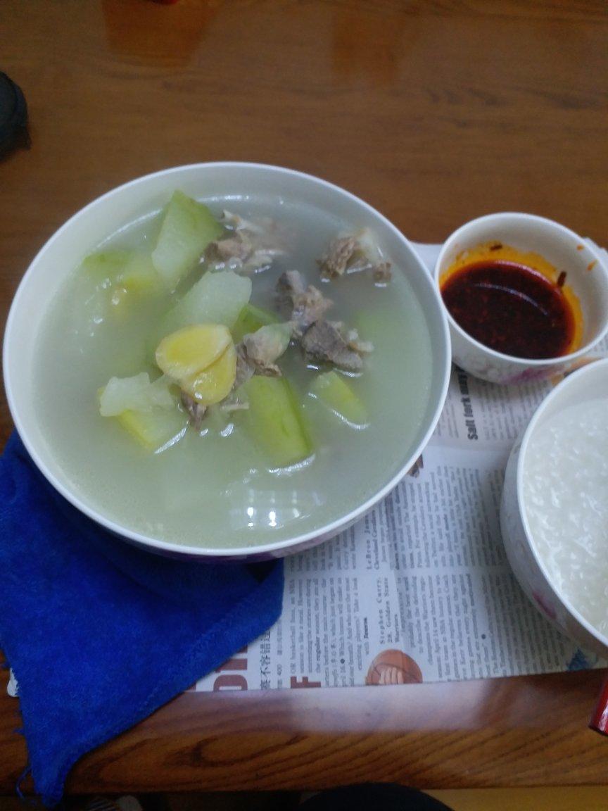 冬瓜薏仁排骨汤