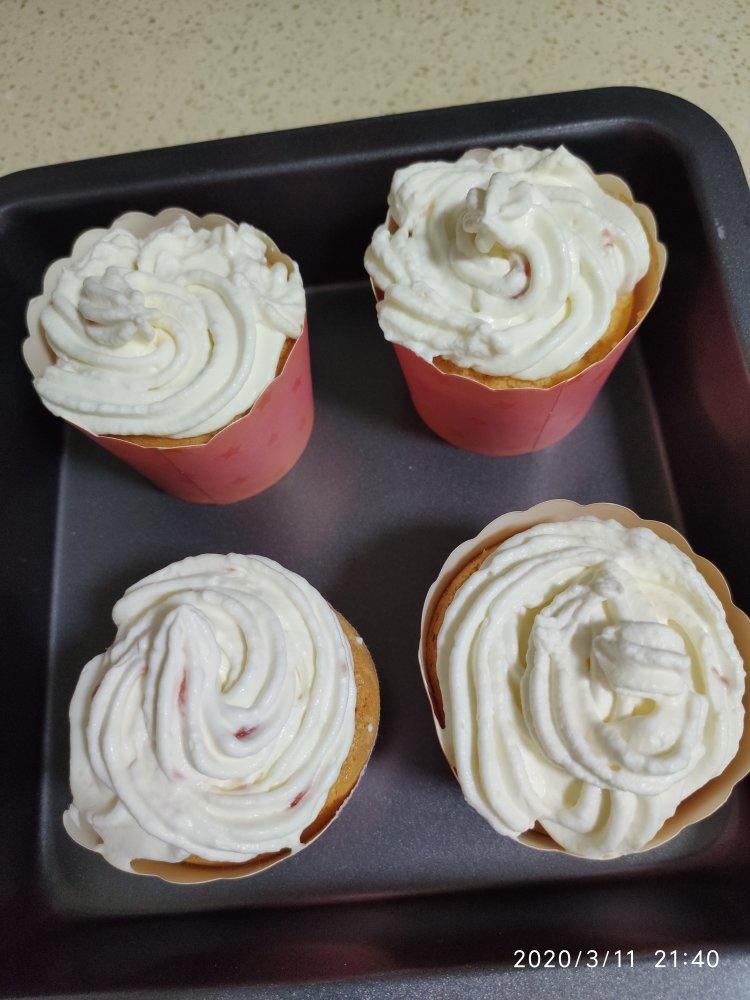纸杯蛋糕 8寸戚风蛋糕的量