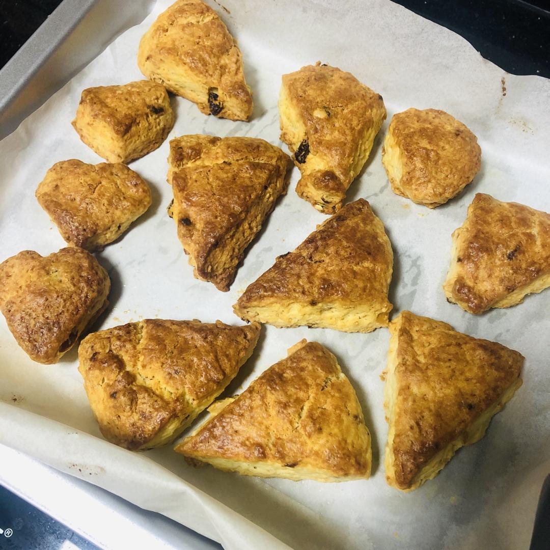 完胜星巴克的超美味酥脆司康 super easy crunched scone