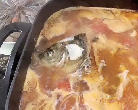 家庭版番茄鱼火锅