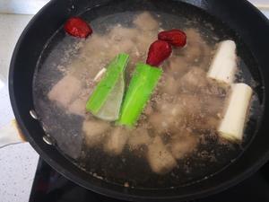 冬瓜排骨汤的做法 步骤3