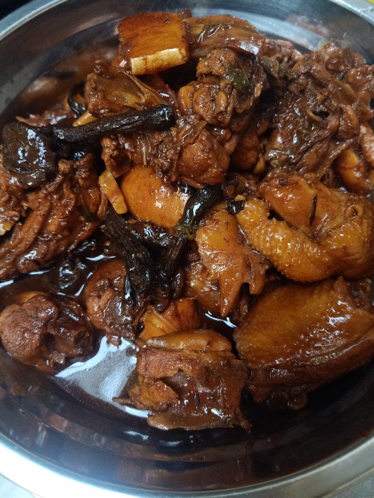 小鸡炖蘑菇