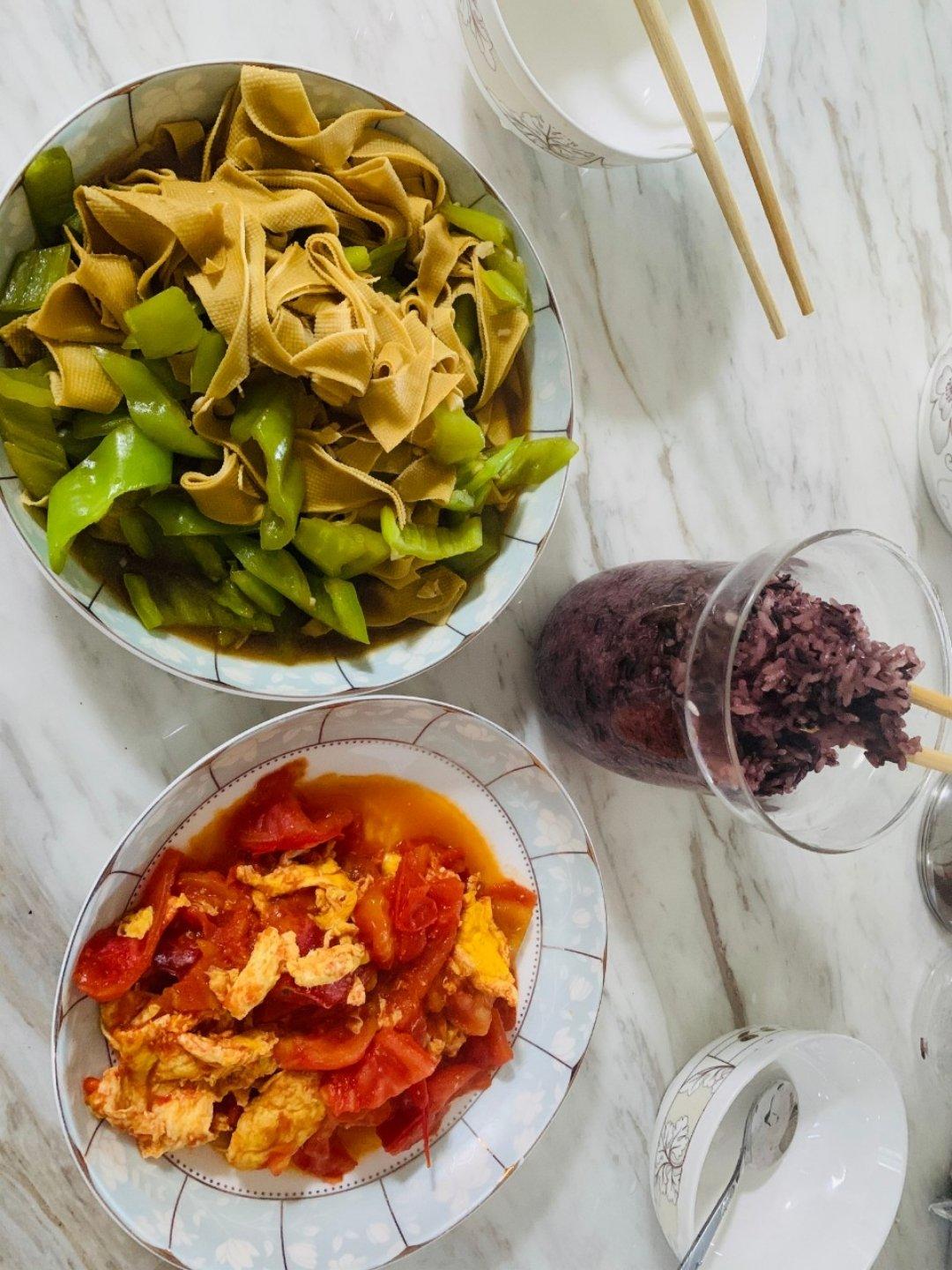 尖椒炒豆皮➕灵魂汤汁