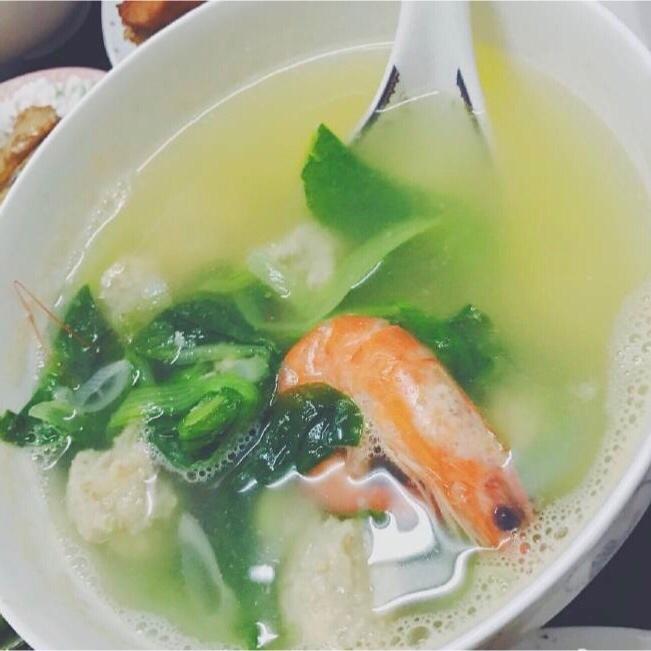 小白菜丸子汤