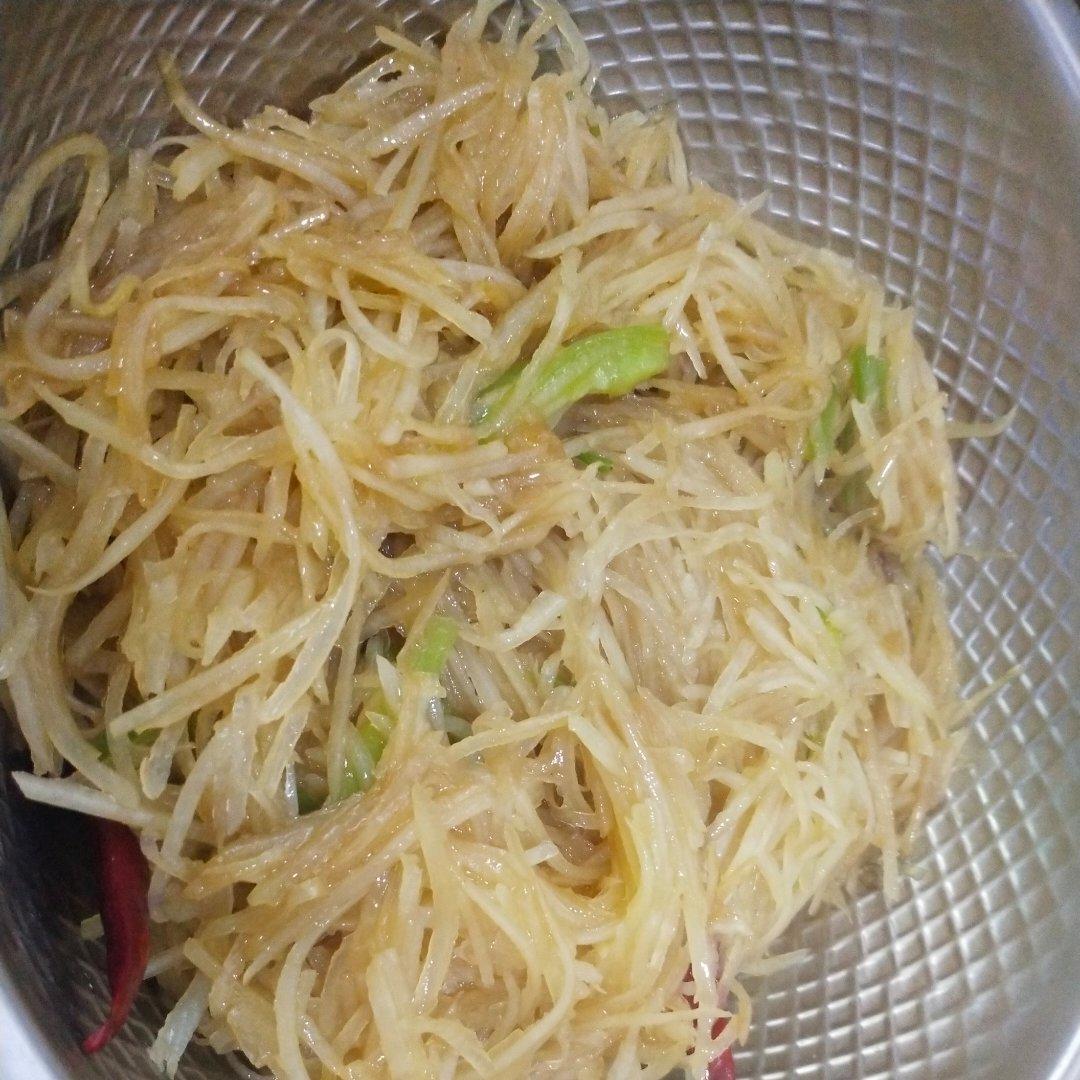 超级无敌下饭菜～酸辣土豆丝