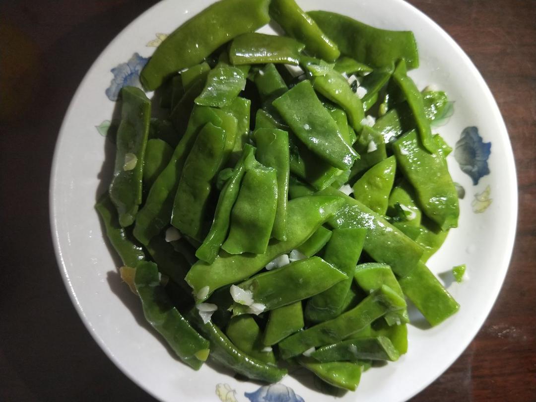 朱三斗做的蒜蓉扁豆