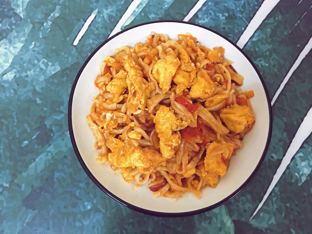 西红柿鸡蛋炒面