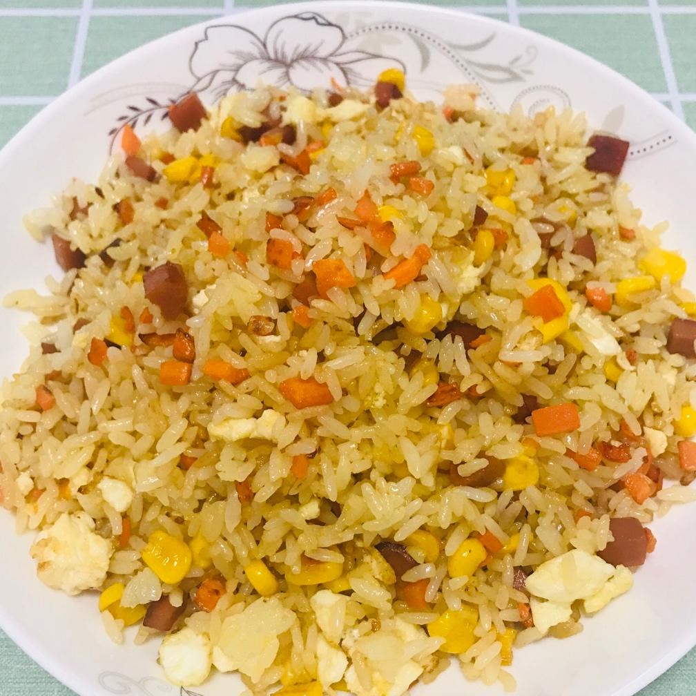 厨师长教你“蛋炒饭”如何做才好吃，答案都在这里面！