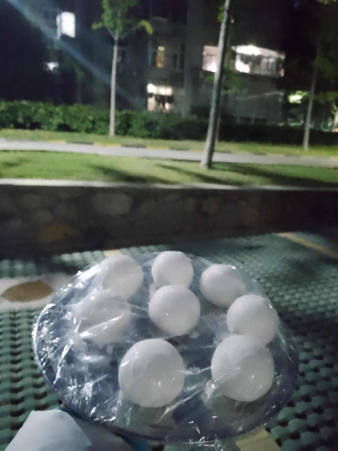 花生黑芝麻汤圆