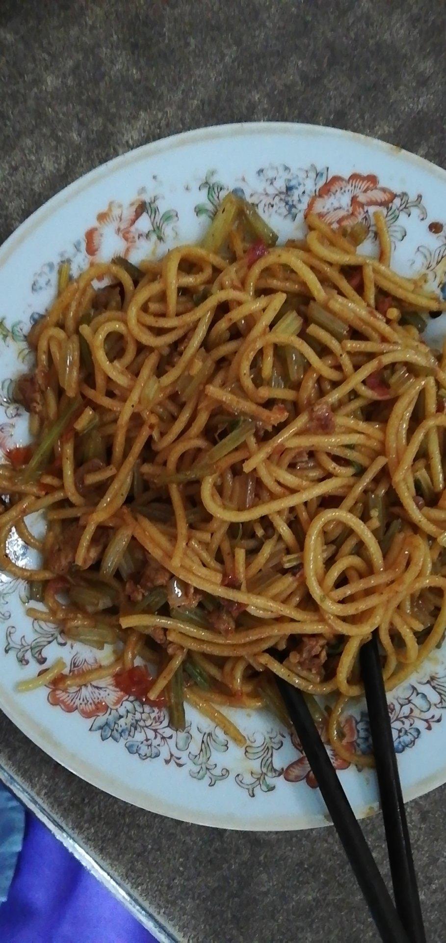歹歹的新疆炒米粉