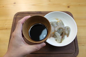夏季小食--日式照烧虾的做法 步骤2