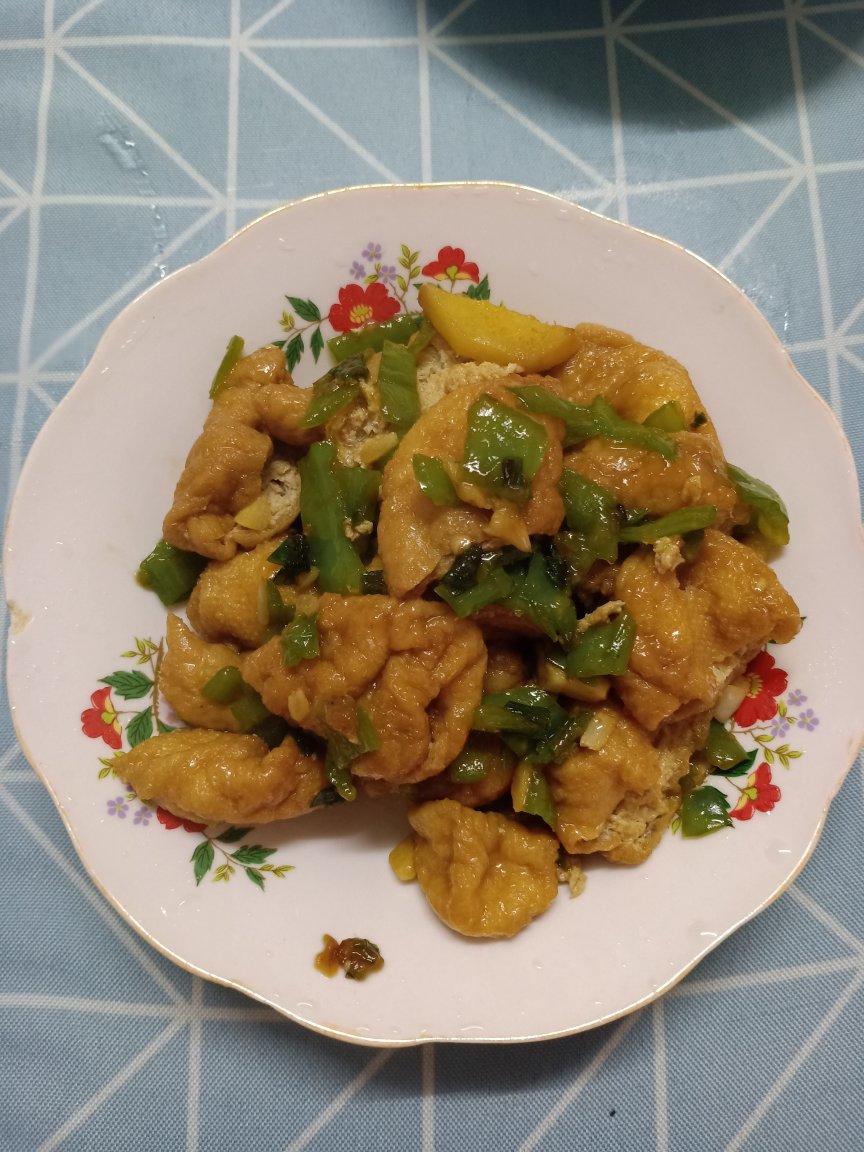 青椒油豆腐